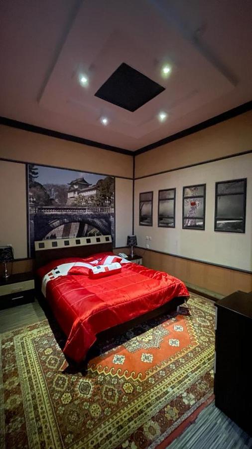 Rosa Roze Luxe House Hotel Karaganda Bagian luar foto