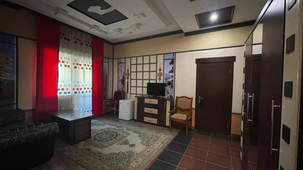 Rosa Roze Luxe House Hotel Karaganda Bagian luar foto