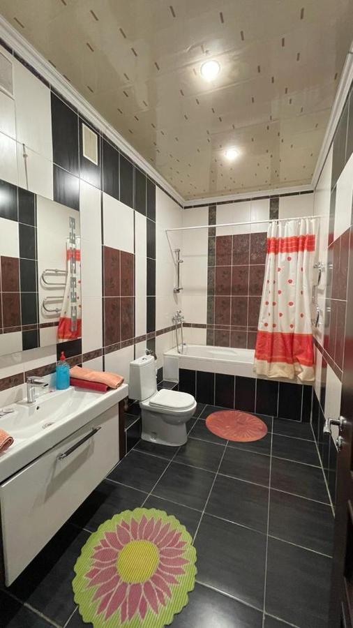 Rosa Roze Luxe House Hotel Karaganda Bagian luar foto